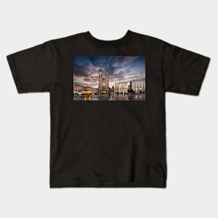 St Mary's Basilica (Mariacki Church in Krakow, Poland Kids T-Shirt